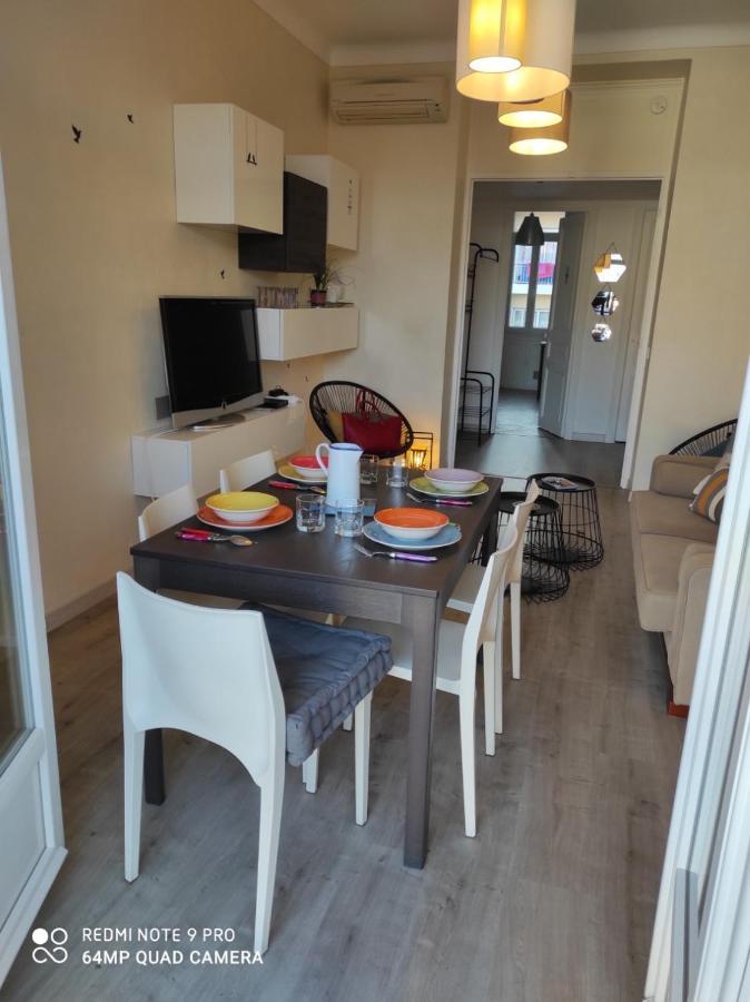 Pretty And Quiet Top Floor 2 Bedroom Flat In The Port Area Of Nice Ngoại thất bức ảnh