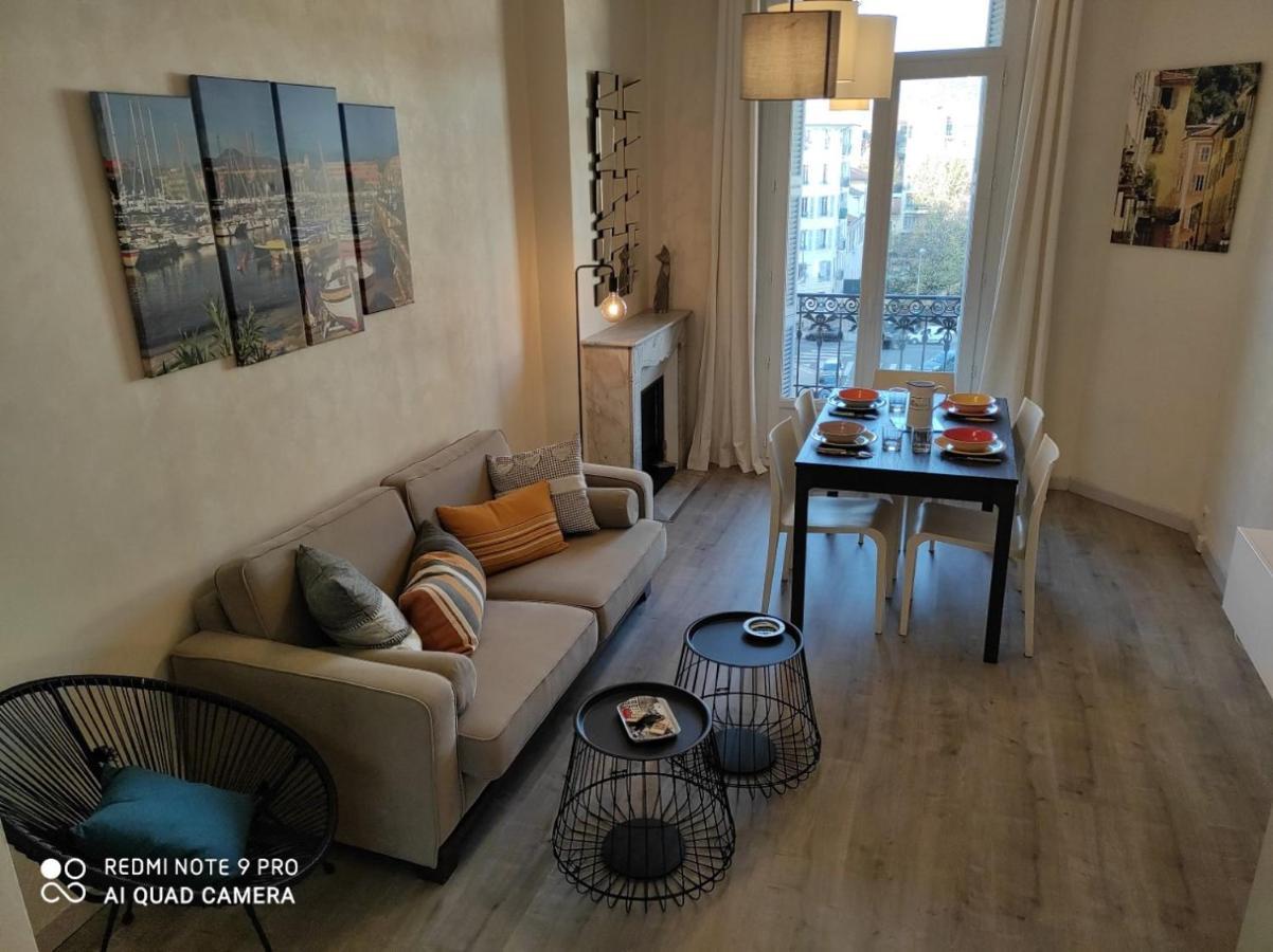 Pretty And Quiet Top Floor 2 Bedroom Flat In The Port Area Of Nice Ngoại thất bức ảnh