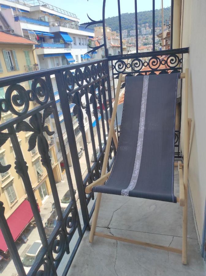 Pretty And Quiet Top Floor 2 Bedroom Flat In The Port Area Of Nice Ngoại thất bức ảnh